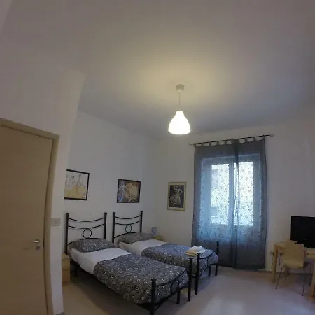Degli Artisti 2* Cosenza